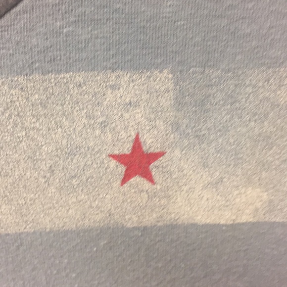 🔥 MARK DOWN GAP Sleeveless Top - Picture 4 of 5